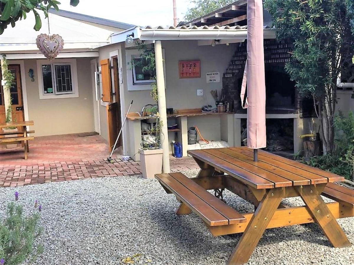 Keedols Inn & Backpackers クニスナ エクステリア 写真