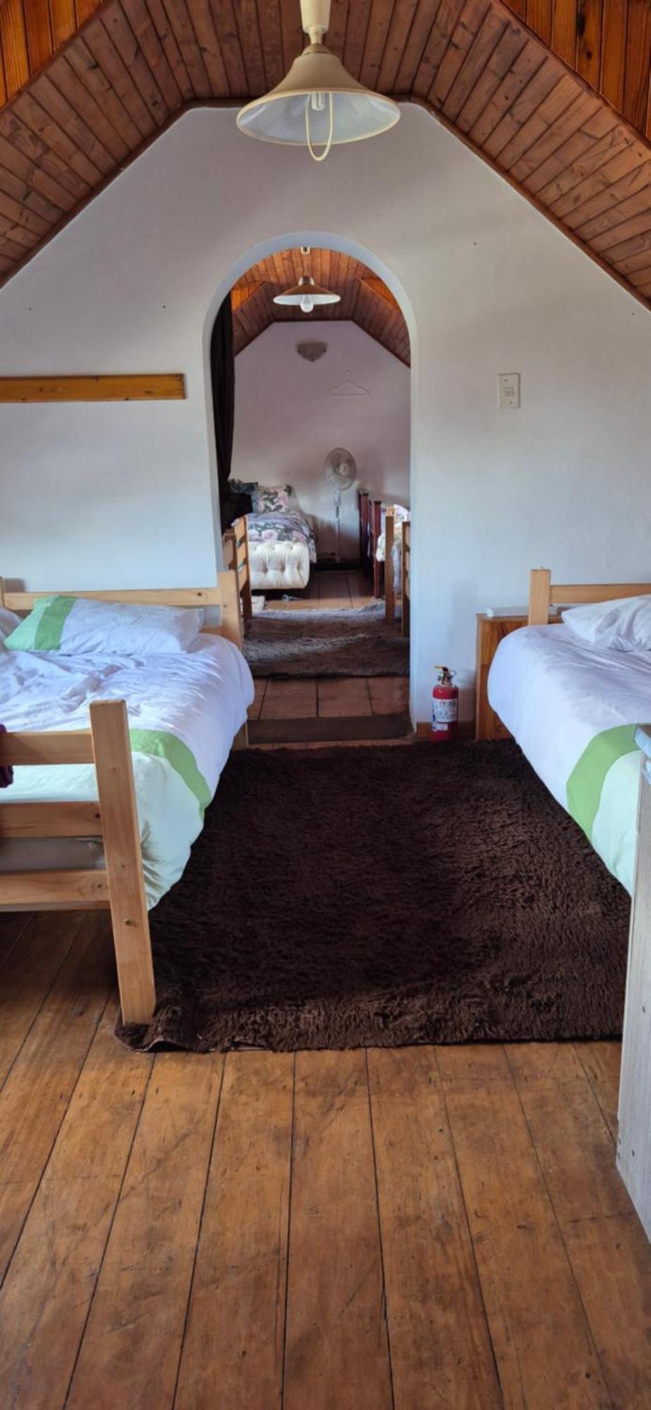 Keedols Inn & Backpackers クニスナ エクステリア 写真